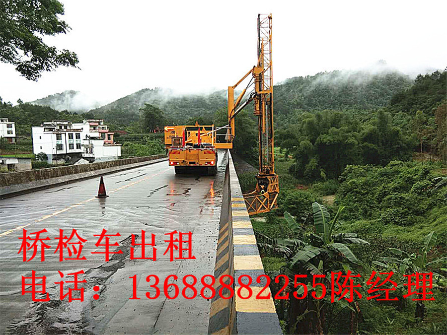 青岛桥检车租赁公司，青岛18米桥梁检测车设备出租注重安全